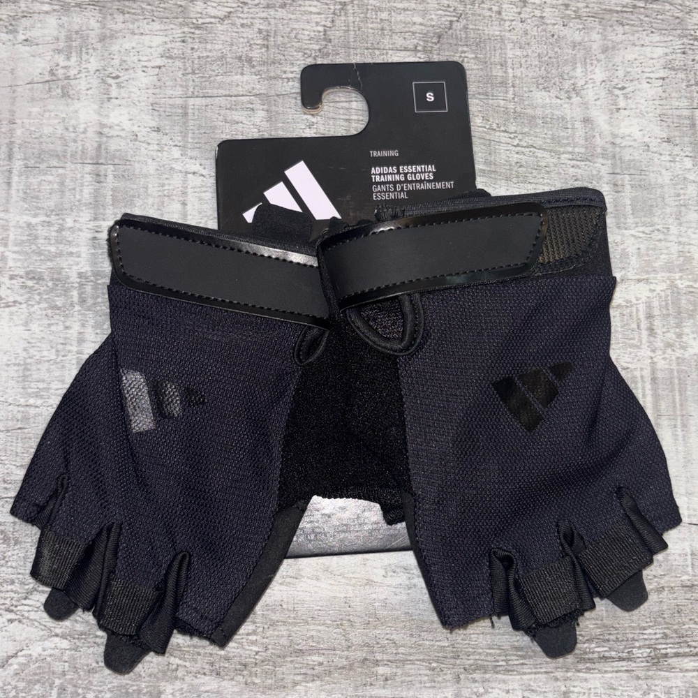 💐NEW Adidas Black Essential Training Gloves